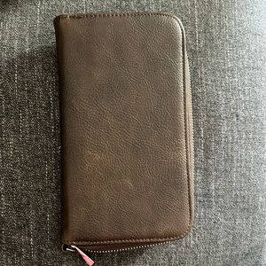 Jewell by Thirty One Brown Clutch Wallet
